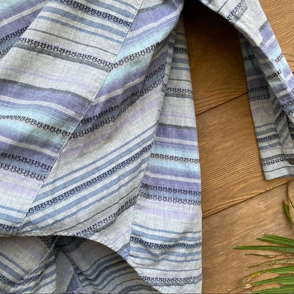 J. JILL Heathered Aztec Striped Long Sleeve Popover Tunic Button Down - Picture 9 of 9